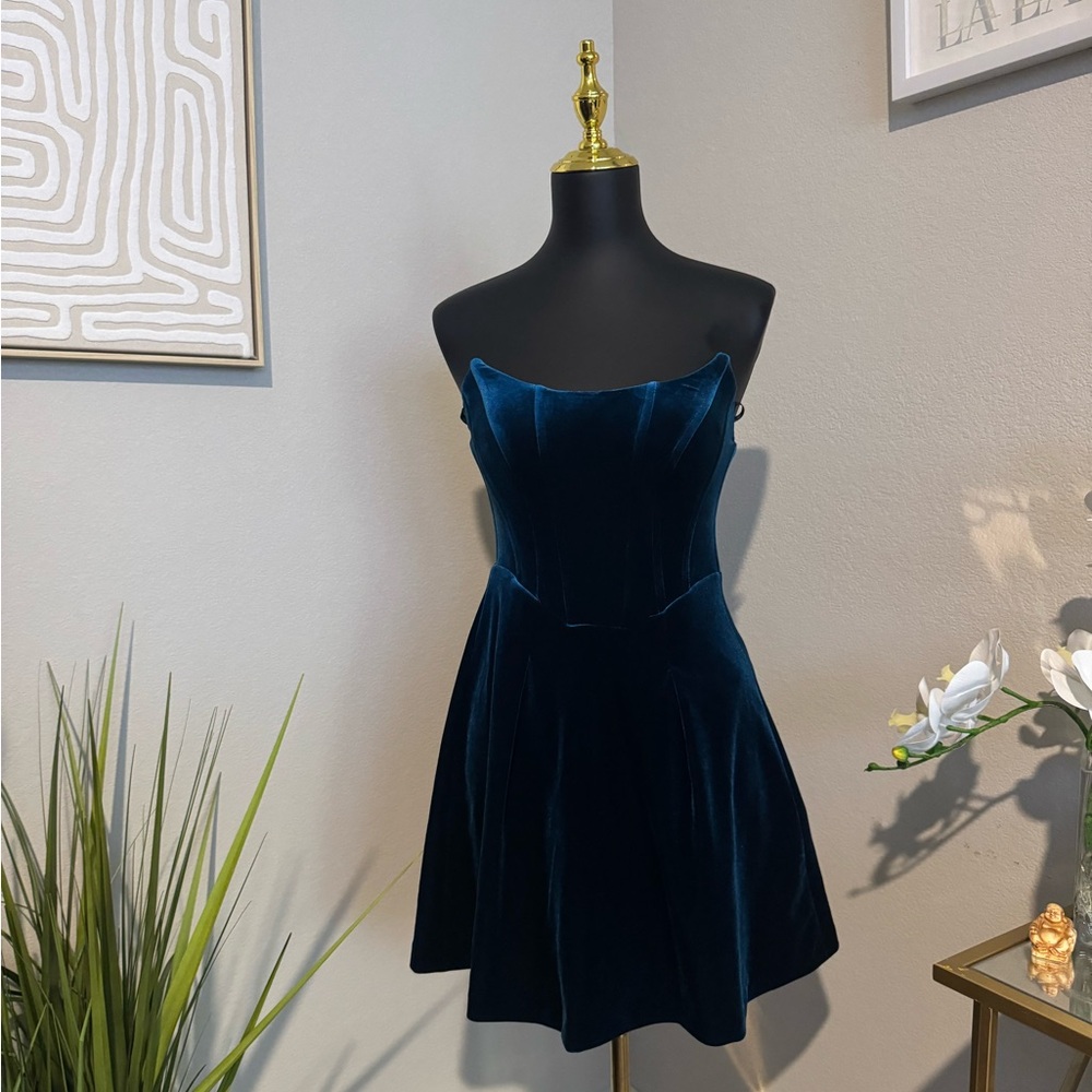 Aqua Strapless Blue Velvet Mini Dress